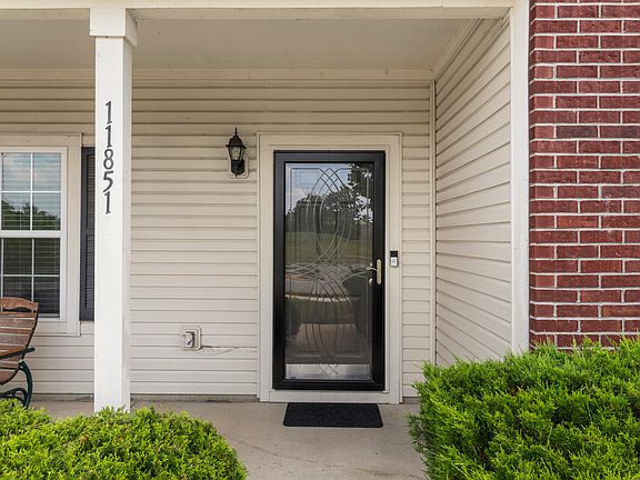 4th image of 11851 Fawn Crest Dr