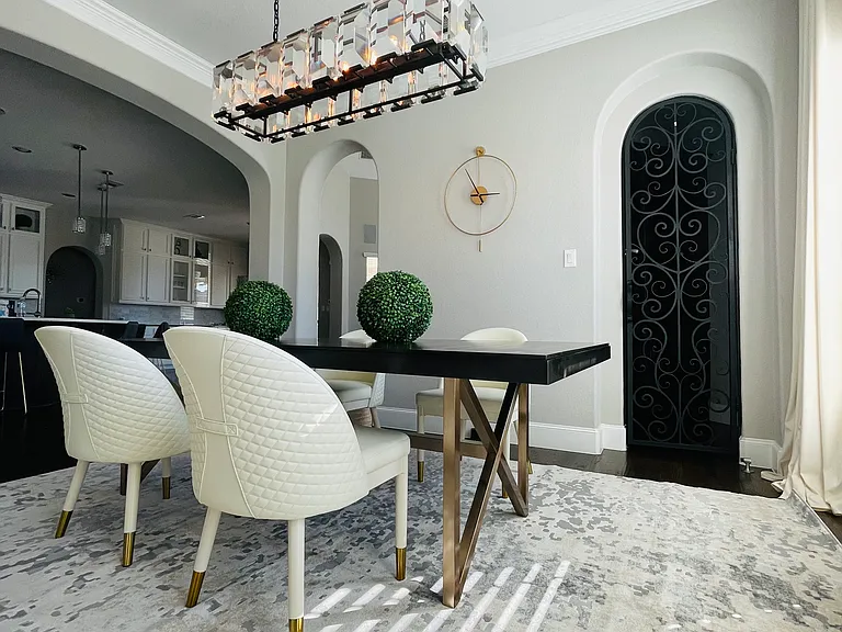 Dining Area w/Wine Room
