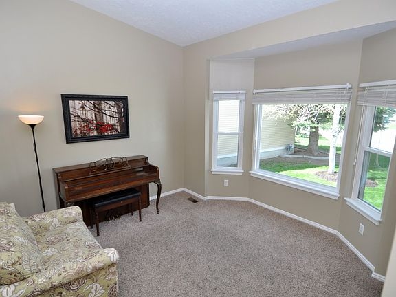 2nd image of 6641 S Coleus Ct