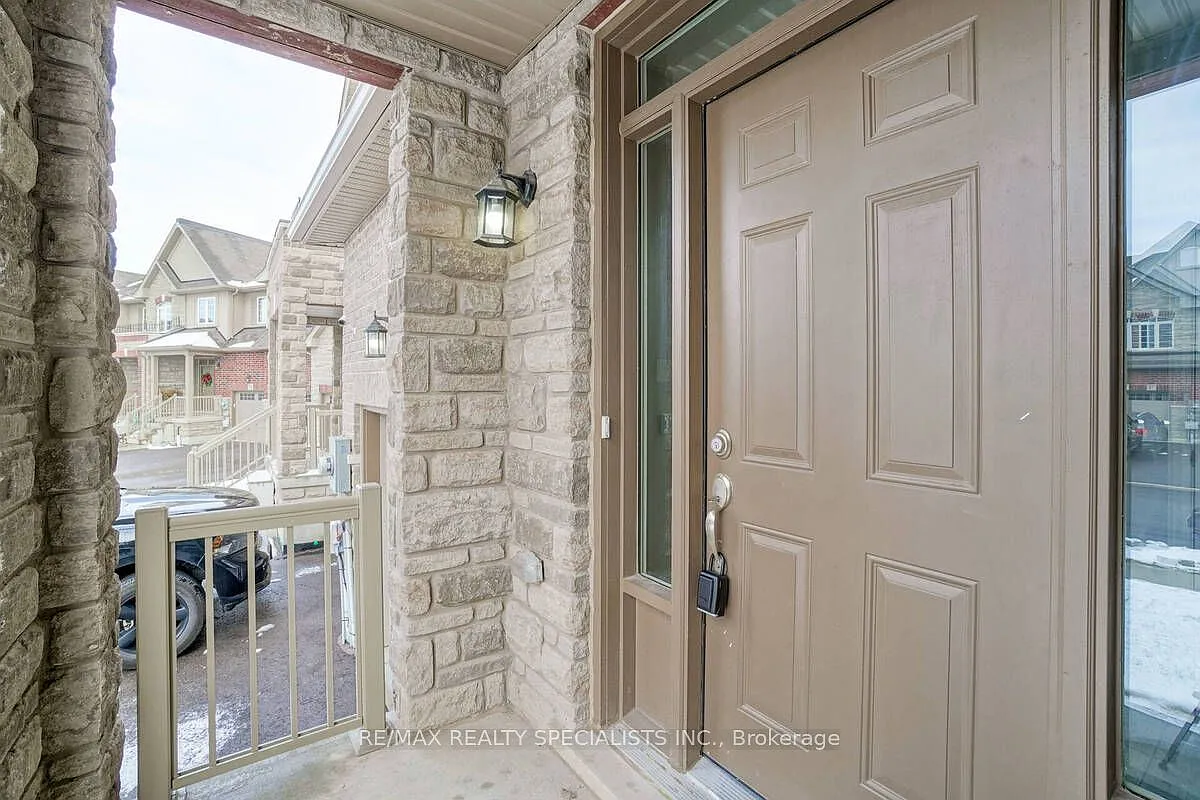 3 bed, $3,100 — Photo 3