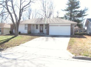2646 W Blackburn Dr, Springfield, MO 65807