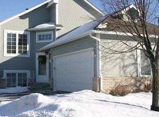 15542 Sussex Dr, Minnetonka, MN 55345