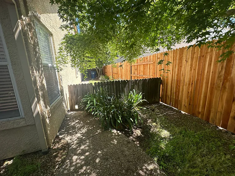728 Sands Way — Photo 31