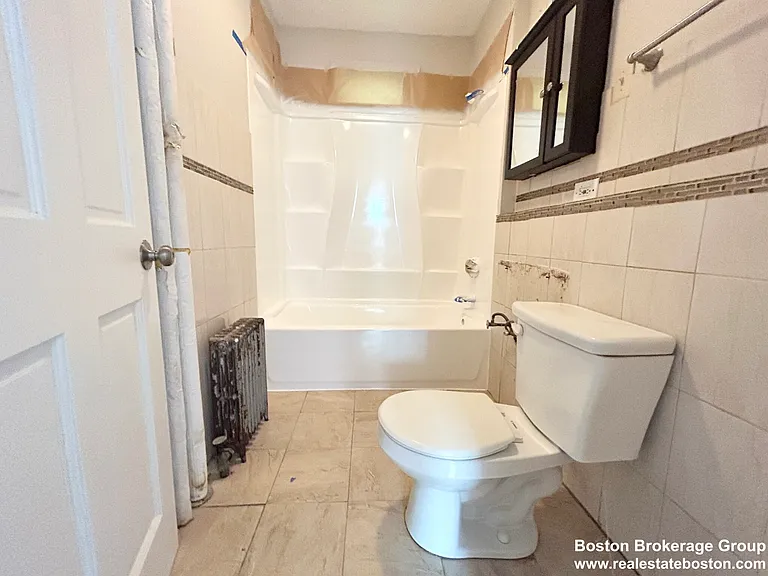 22 Humphreys St #1 — Photo 6