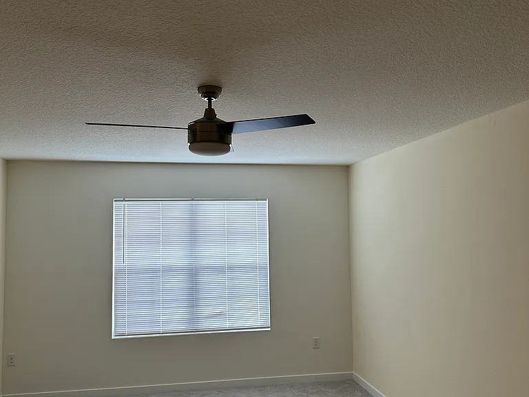 412 Chayne Pl — Photo 7