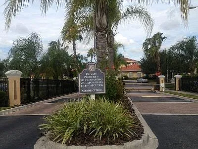 1015 Villagio Cir #204