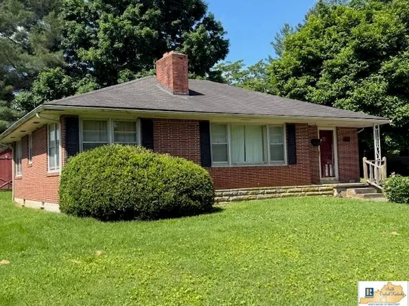 311 W Church St, Burkesville, KY 42717