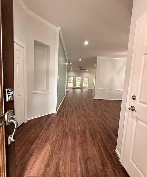 8315 Broken Timber Way — Photo 3