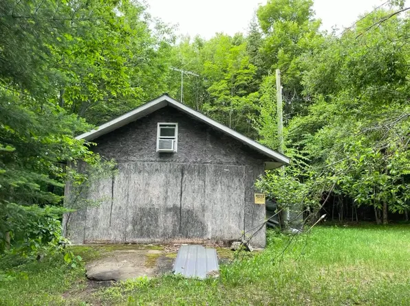 W8197 W Mader Rd, Park Falls, WI 54552