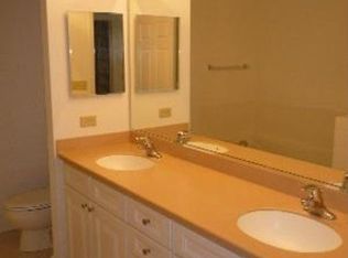 125 N Buffalo Grove Rd APT 104, Buffalo Grove, IL 60089