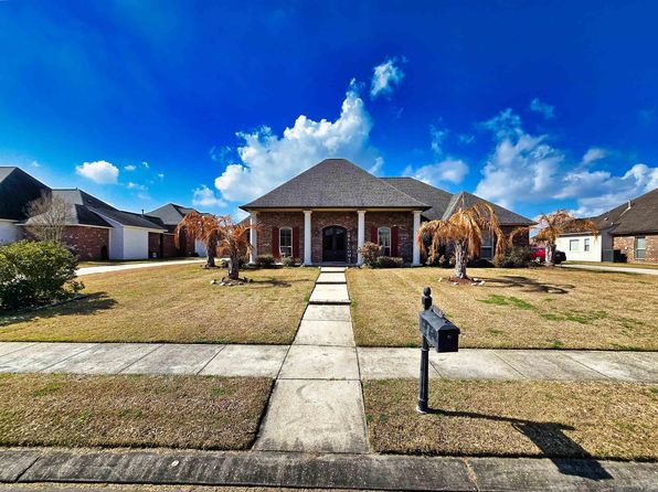 6549 Clark Plantation Dr, Gonzales, LA 70737