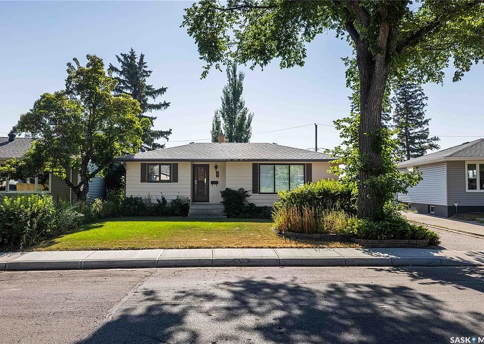 1st image of 27 Ellison CRESCENT