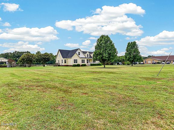 3rd image of 2361 Willard Road