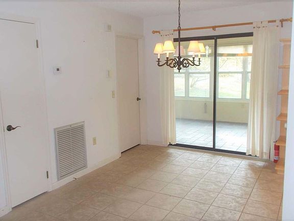 4th image of 10626 Wildwood Dr