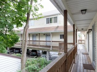 15 Renwick St #8, Stamford, CT 06902