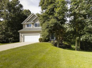 8935 Hathaway Rd, Kalamazoo, MI 49009