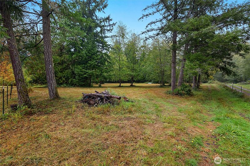 3rd image of 13332 Reeder Road SW