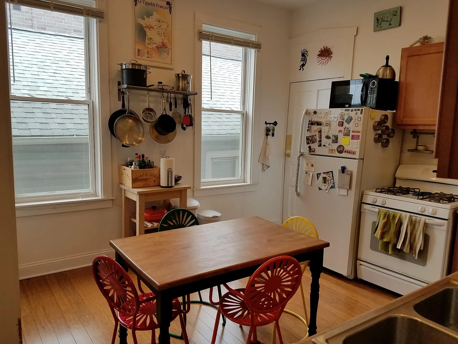 1330 W Chestnut St — Photo 3