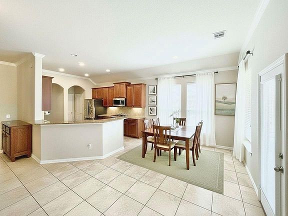 4th image of 2019 Preston Park