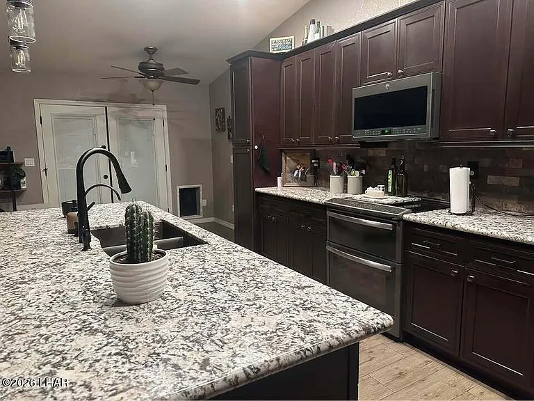 3025 Daytona Ave — Photo 16