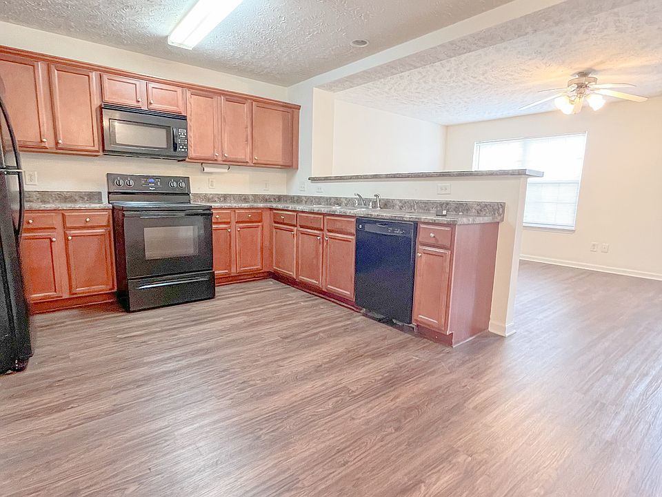 2nd image of 607 Nixon Way