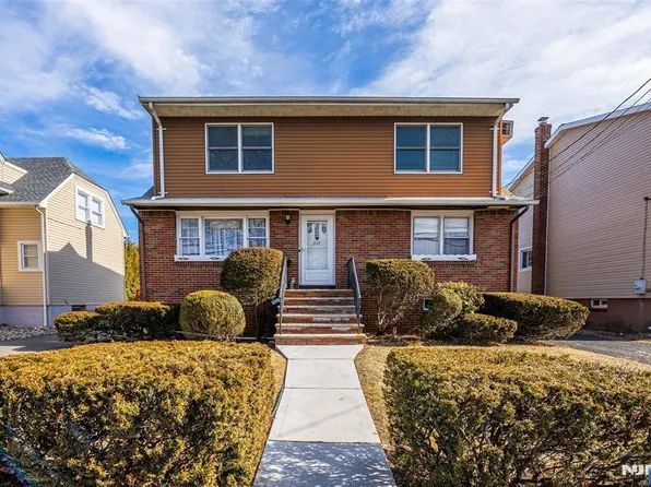 324 Mayhill St, Saddle Brook, NJ 07663
