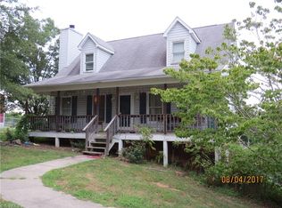 6386 Sullivantown Rd, Walkertown, NC 27051