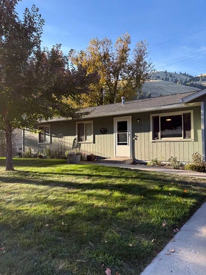 Beautiful Mountain Views! Beautiful House! — Photo 1