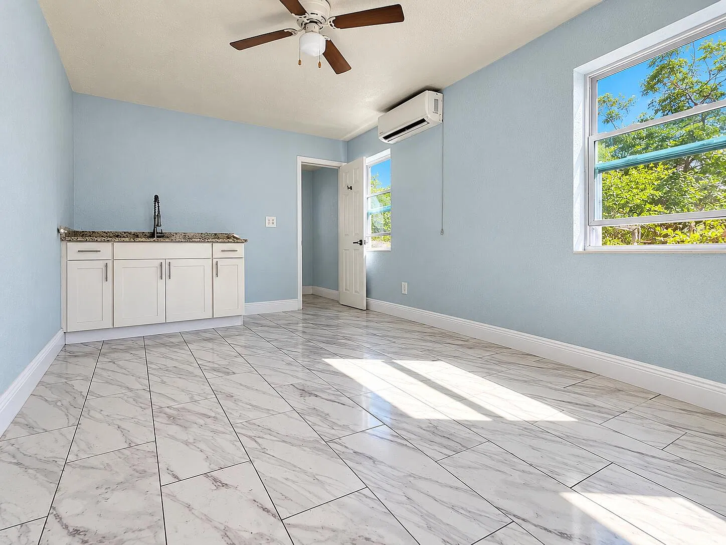 1 bed, 1.0 bath, 200 sqft, $850 — Photo 4