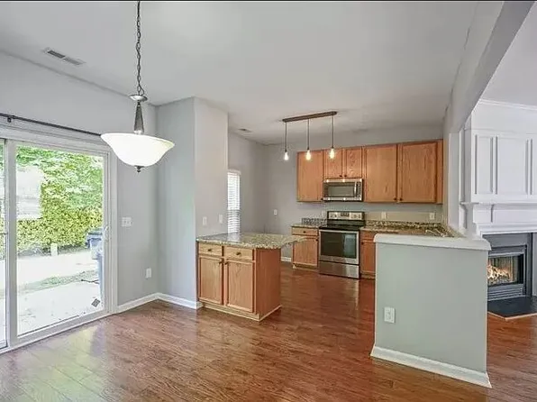 8126 Rhiannon Rd, Raleigh, NC 27613
