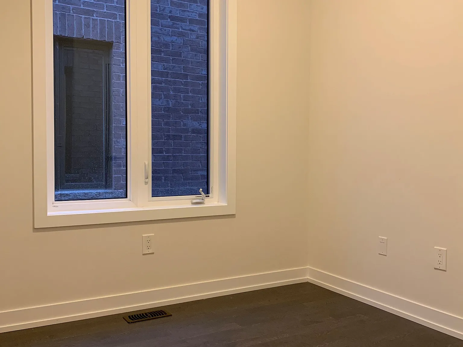 4 bed, $3,800 — Photo 3