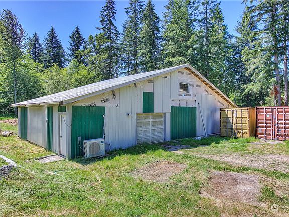 4th image of 20601 NE 120th Street