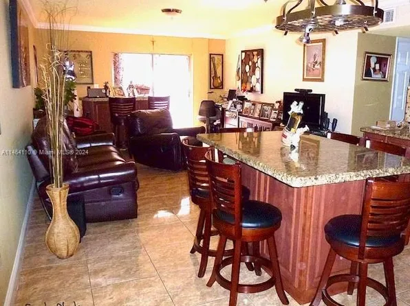 440 E 23rd St APT 1402, Hialeah, FL 33013