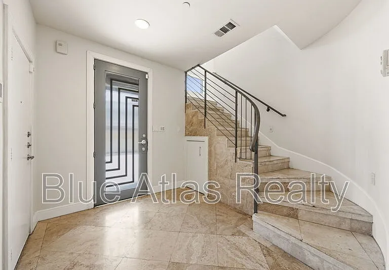 2690 Rockbrook Dr #5 — Photo 17
