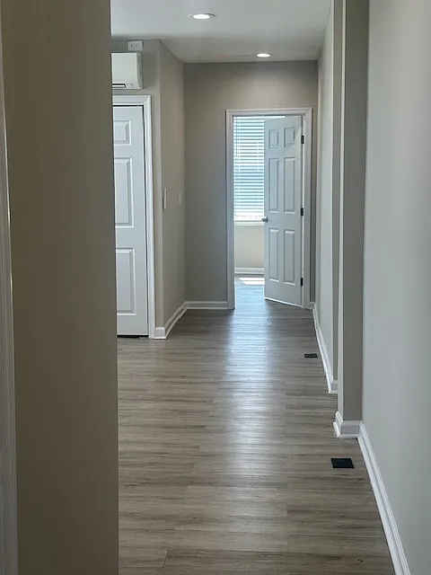 2 bed, 900 sqft, $1,400 — Photo 3