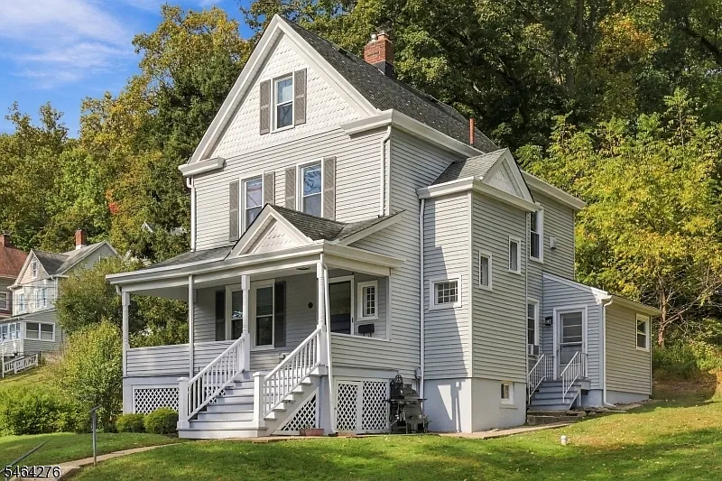 1 bed, 1.0 bath, $2,000 — Photo 1