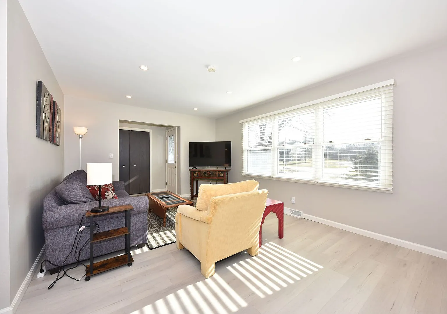 Furnished Mequon 4 bedroom ranch — Photo 4
