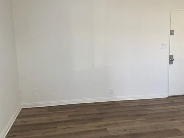 4050 W El Segundo Blvd — Photo 8