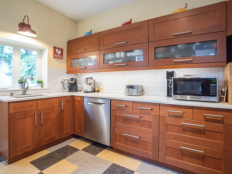 2521 Meredith St — Photo 12