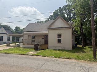 309 W 8th St, Bonham, TX 75418