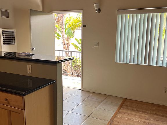 5th image of 3020 Hugo St #34