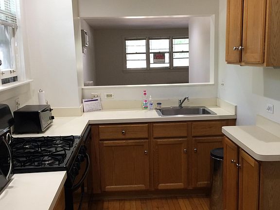 5th image of 2231 N Oakley Ave #2