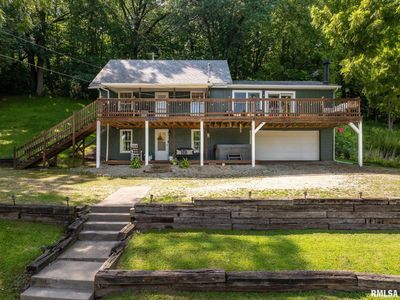 1204 N 2nd St, Le Claire, IA, 52753