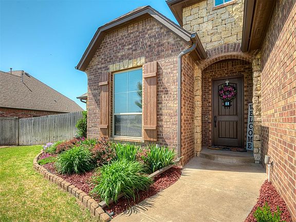 5th image of 301 Centennial Farm Ln