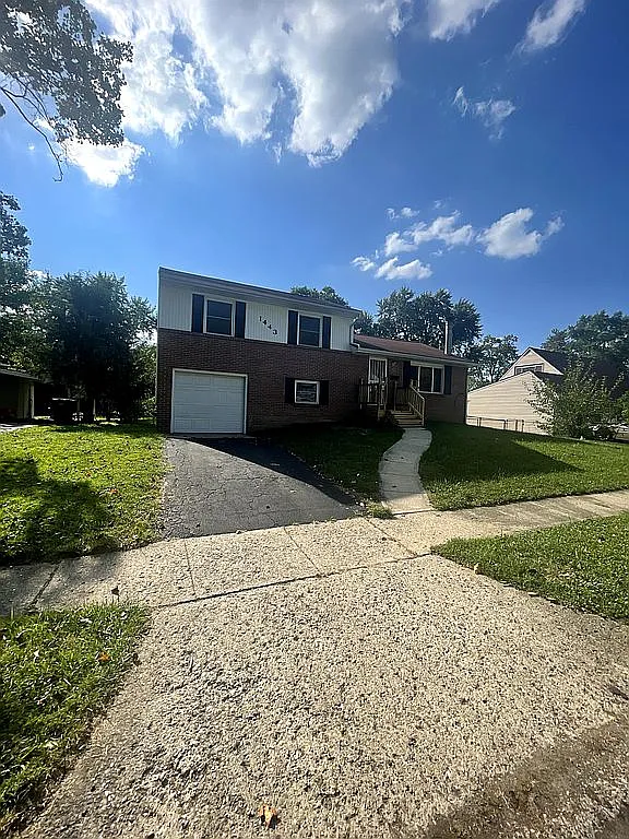1443 Blaine Dr photo 1
