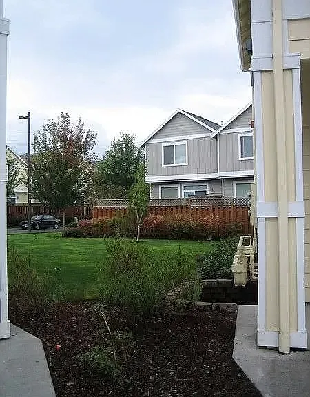 8654 NE Hyde Park Ln — Photo 20