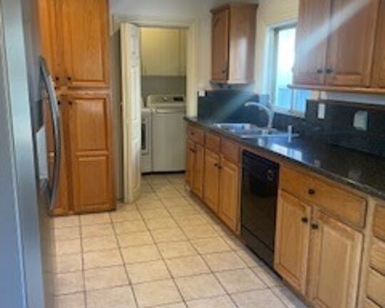 4th image of 2311 Malcolm Ave