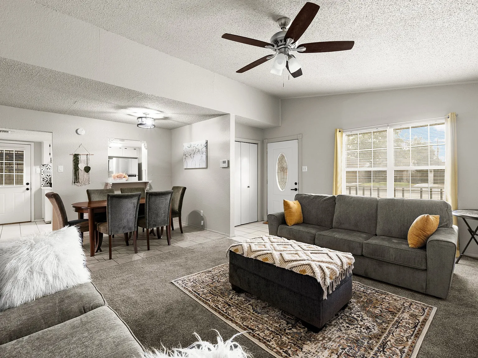 2 bed, 1032 sqft, $2,900 — Photo 2
