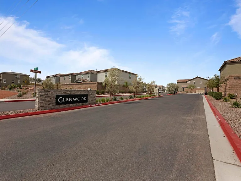 10183 Glowing Amber St — Photo 38