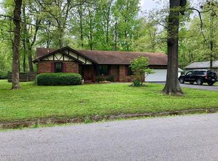 5 White Oak Ln, Metropolis, IL 62960